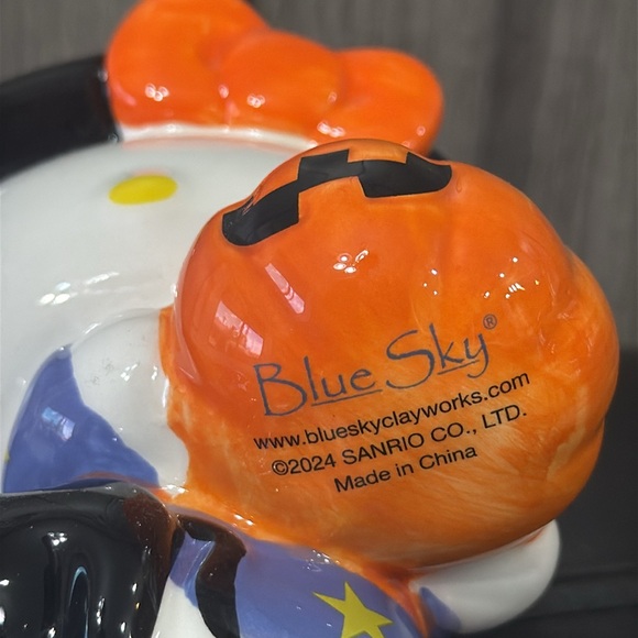 Blue Sky Clayworks Hello Kitty In Halloween Witch Costume By Heather Goldminc - Picture 8 of 8